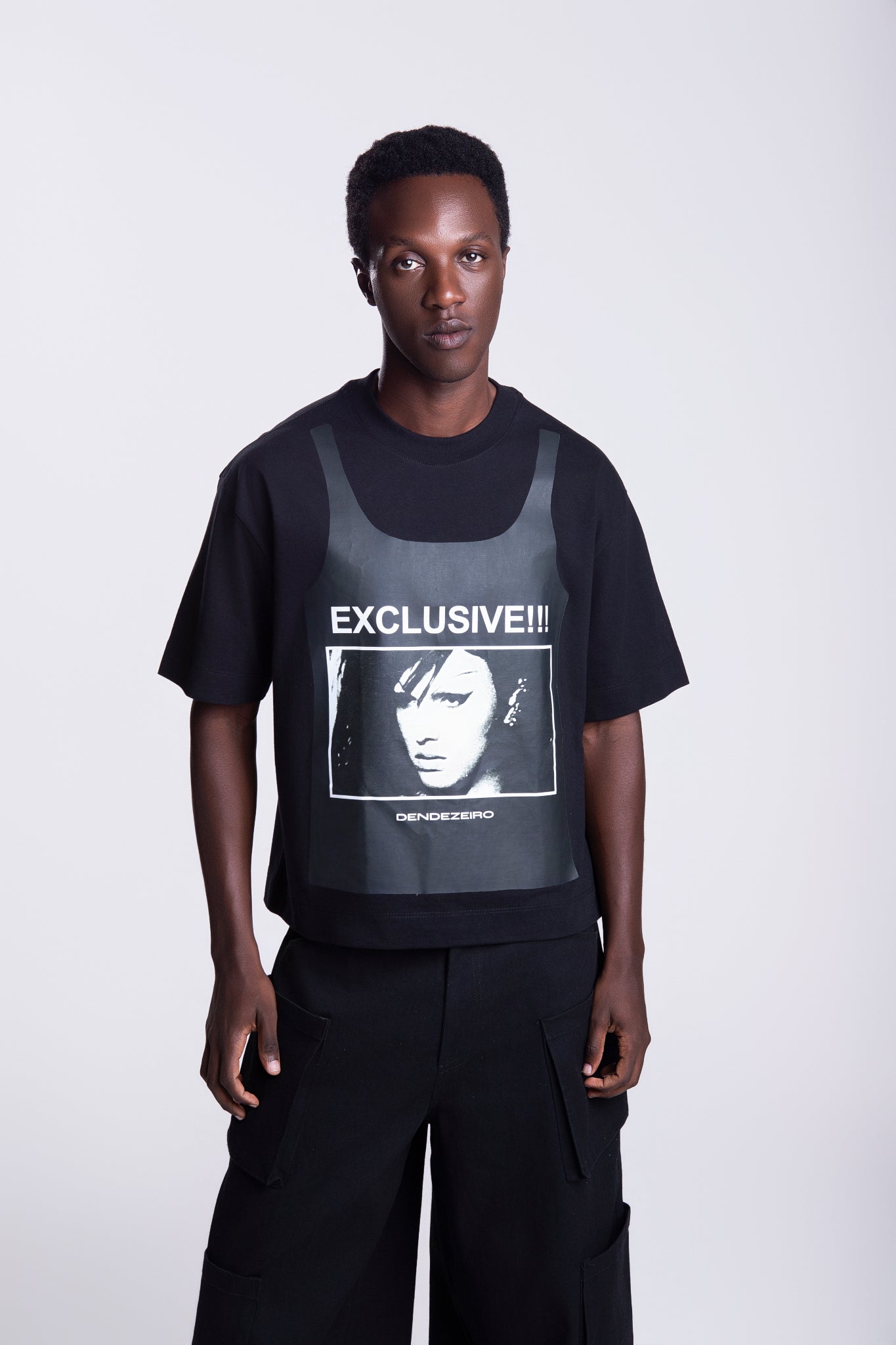 T-SHIRT VITA'S HOUSE - PRETA (EXCLUSIVE MERCH)