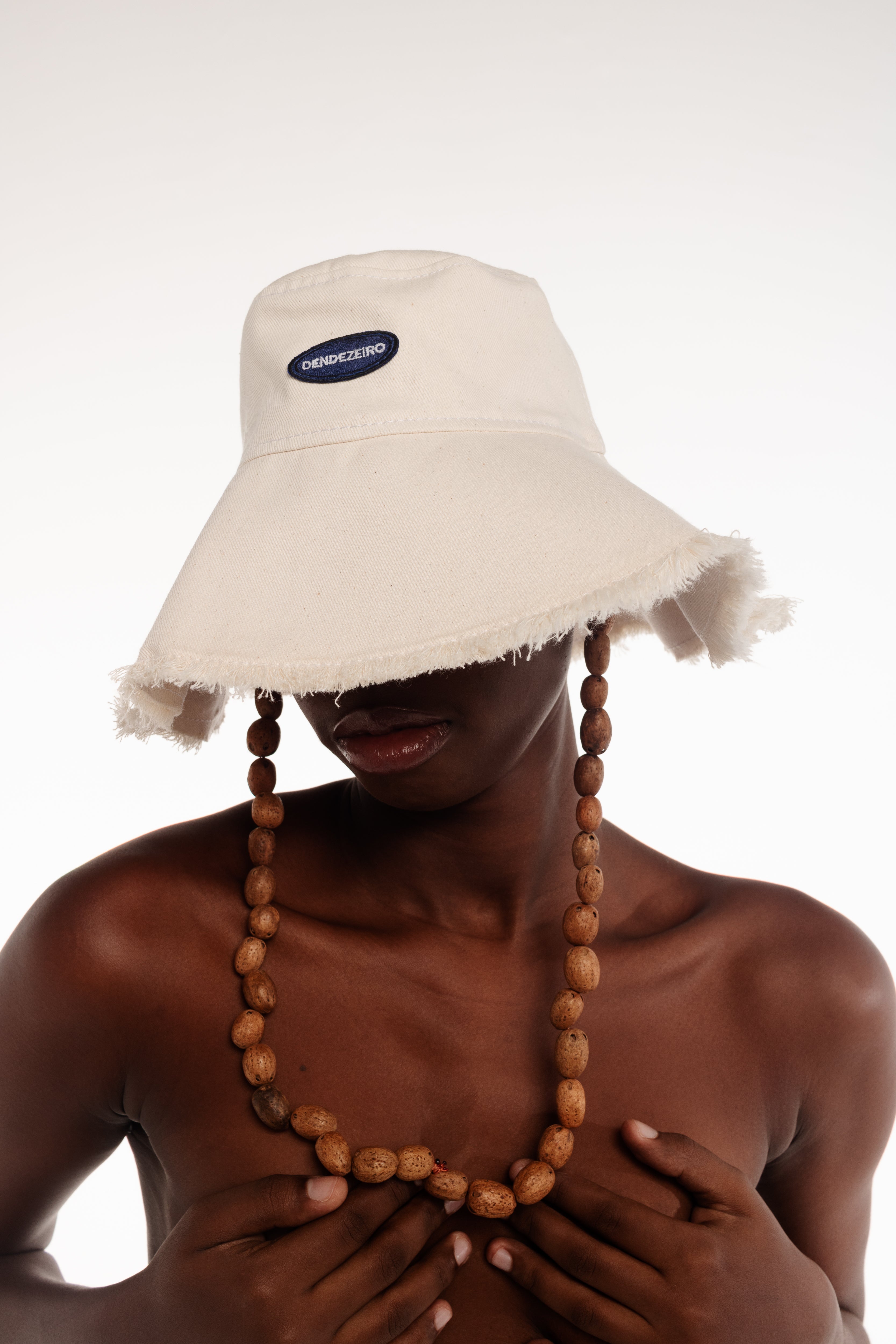 Bucket tenista azul