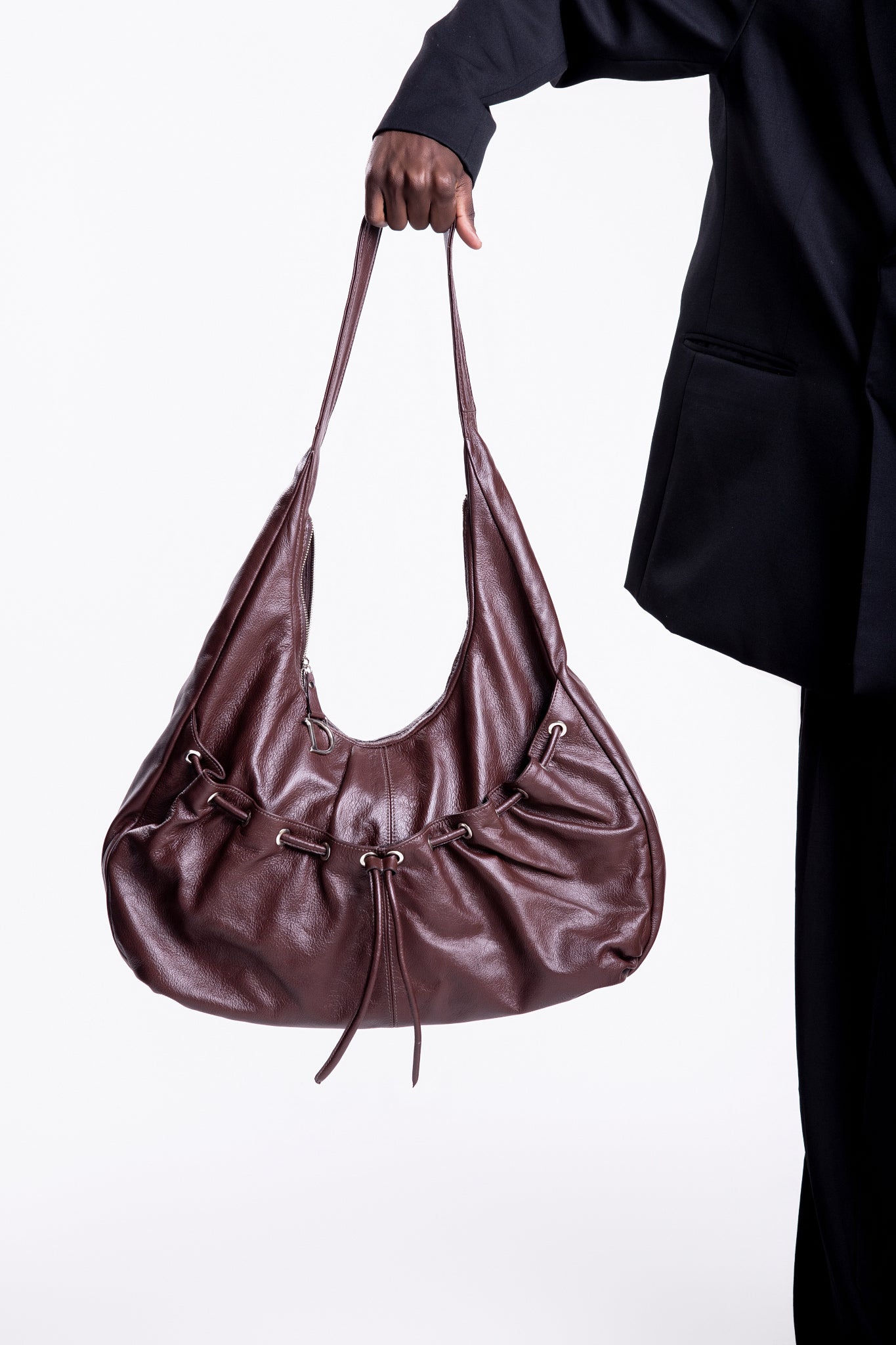the box bag bordô